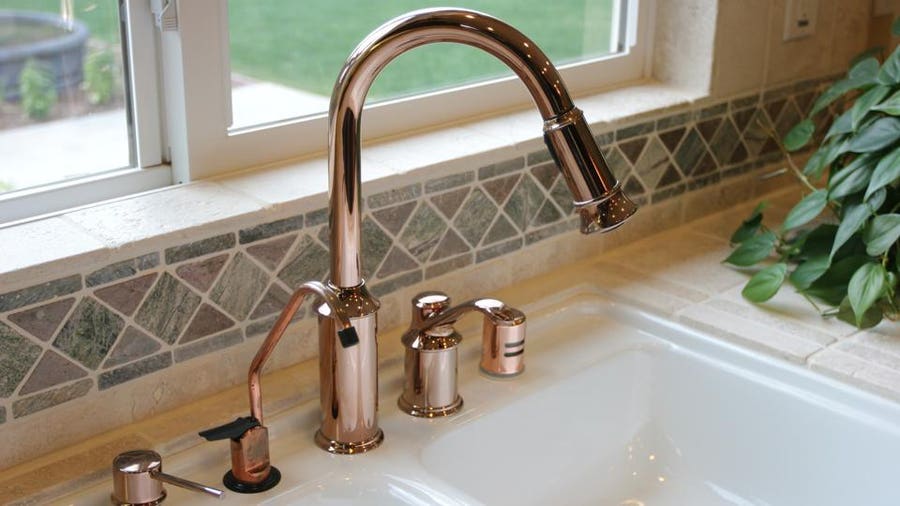 How Long Should It Take A Plumber To Replace A Kitchen Sink 